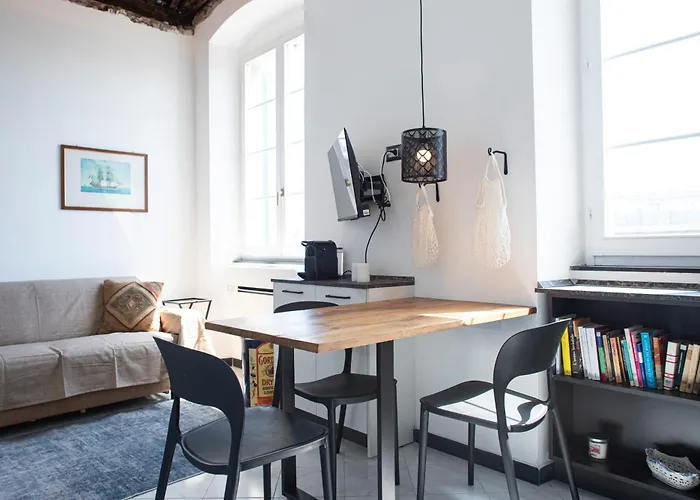 Il Galeone Hideout Dove Il Mare Incontra La Citta Genova